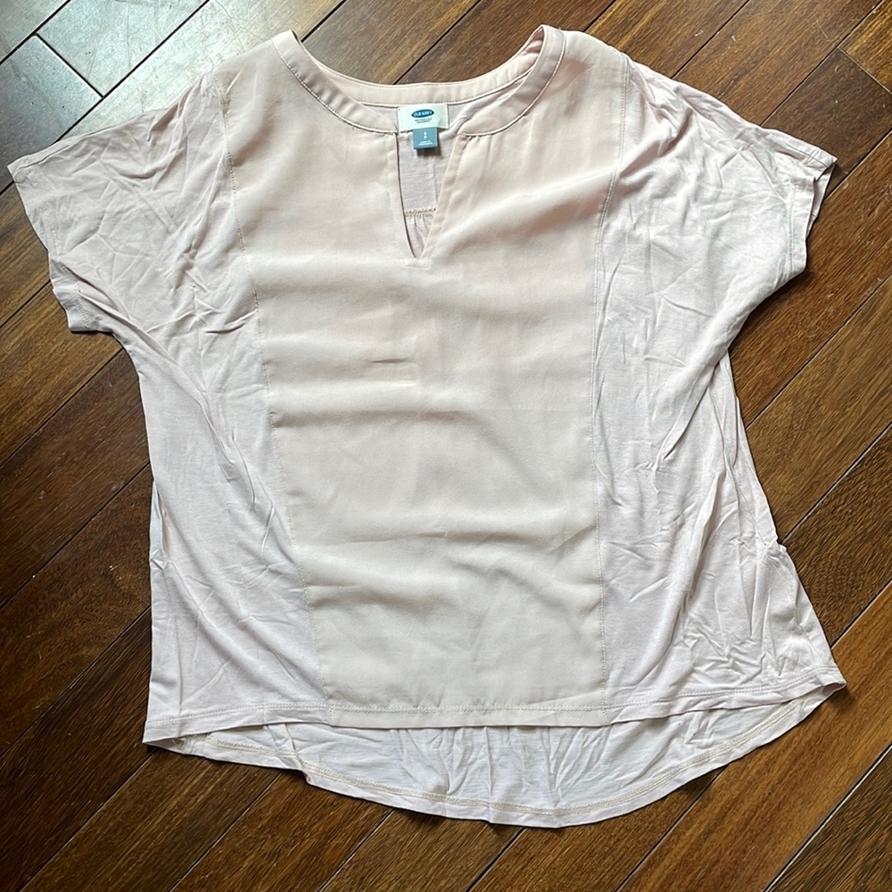 Old Navy tee